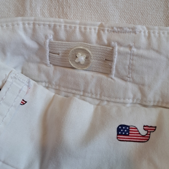 Vineyard Vines girls size 10 Whale flag print fabric, 2 front 2 back pockets EUC - Picture 5 of 5
